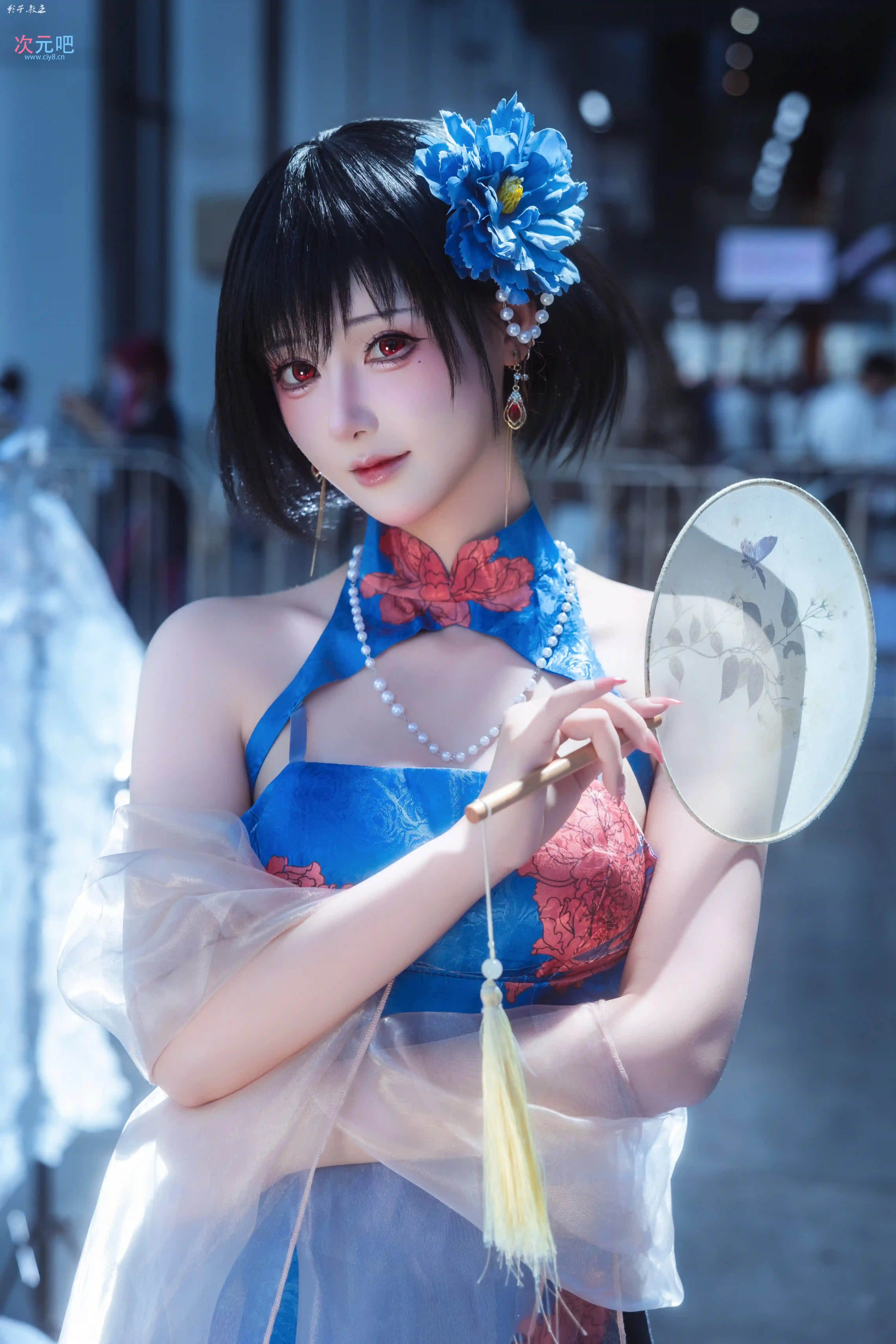 图片[5]-二次元COS分享[COSplay]碧蓝航线 建武 身着蓝底红花旗袍，手持团扇，尽显优雅妩媚 。-二次元COS分享次元吧
