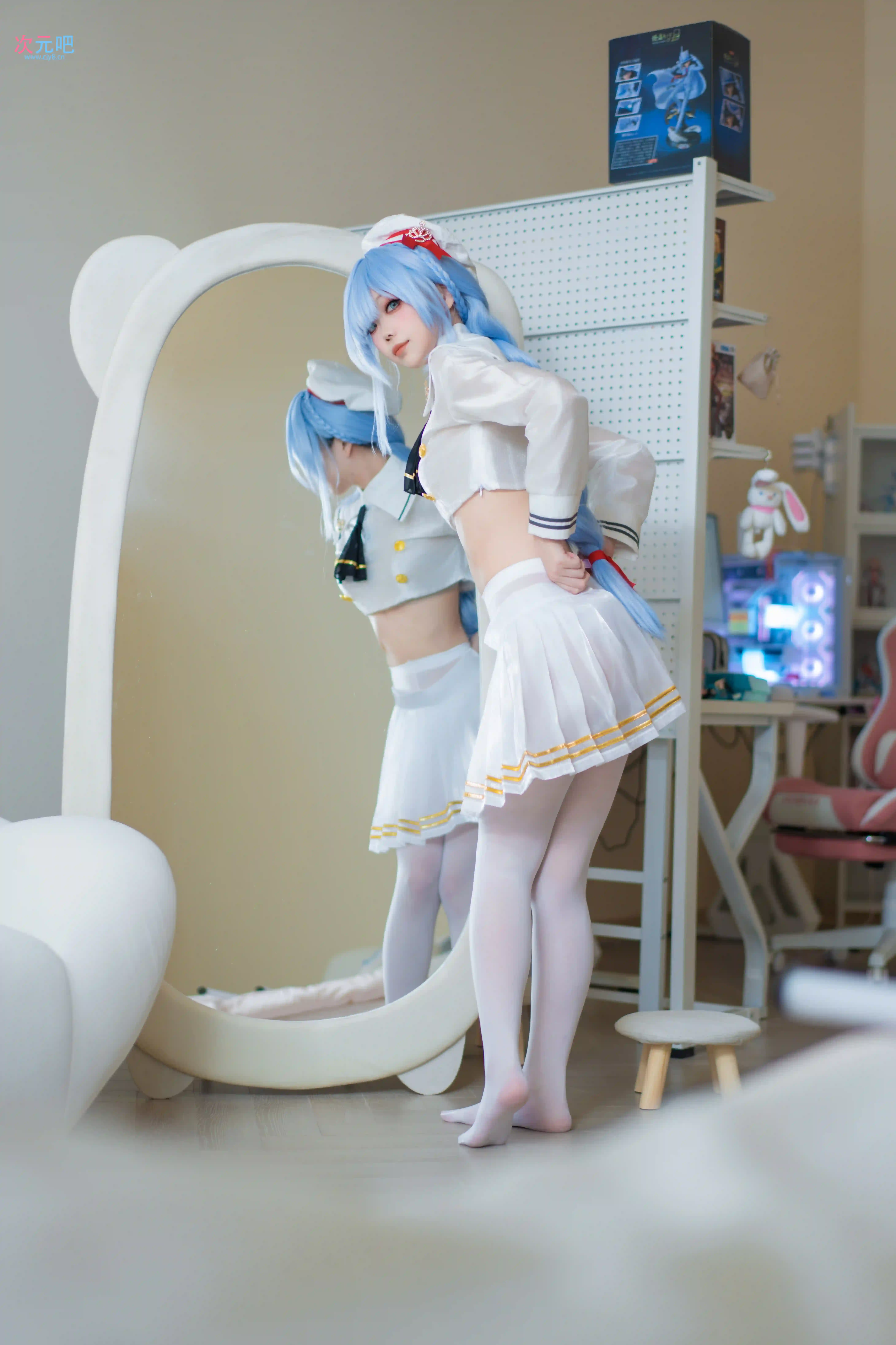 图片[1]-二次元COS分享[COSplay]指挥官，不能看那里！…呼…没，没什么！才没有把日记藏在那里…呜…-二次元COS分享次元吧