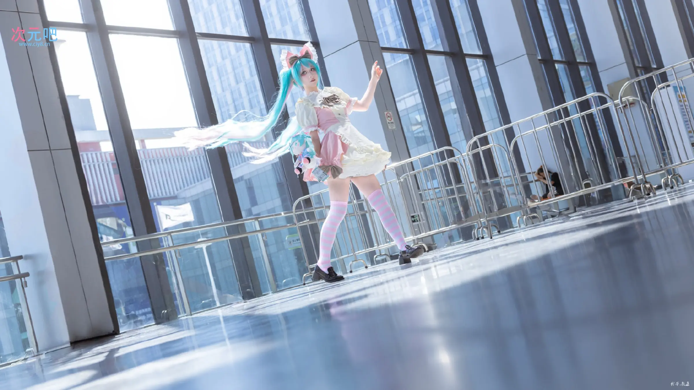 图片[1]-二次元COS分享[COSplay]谁都不曾听过的初始之音，来自未来的访客-二次元COS分享次元吧