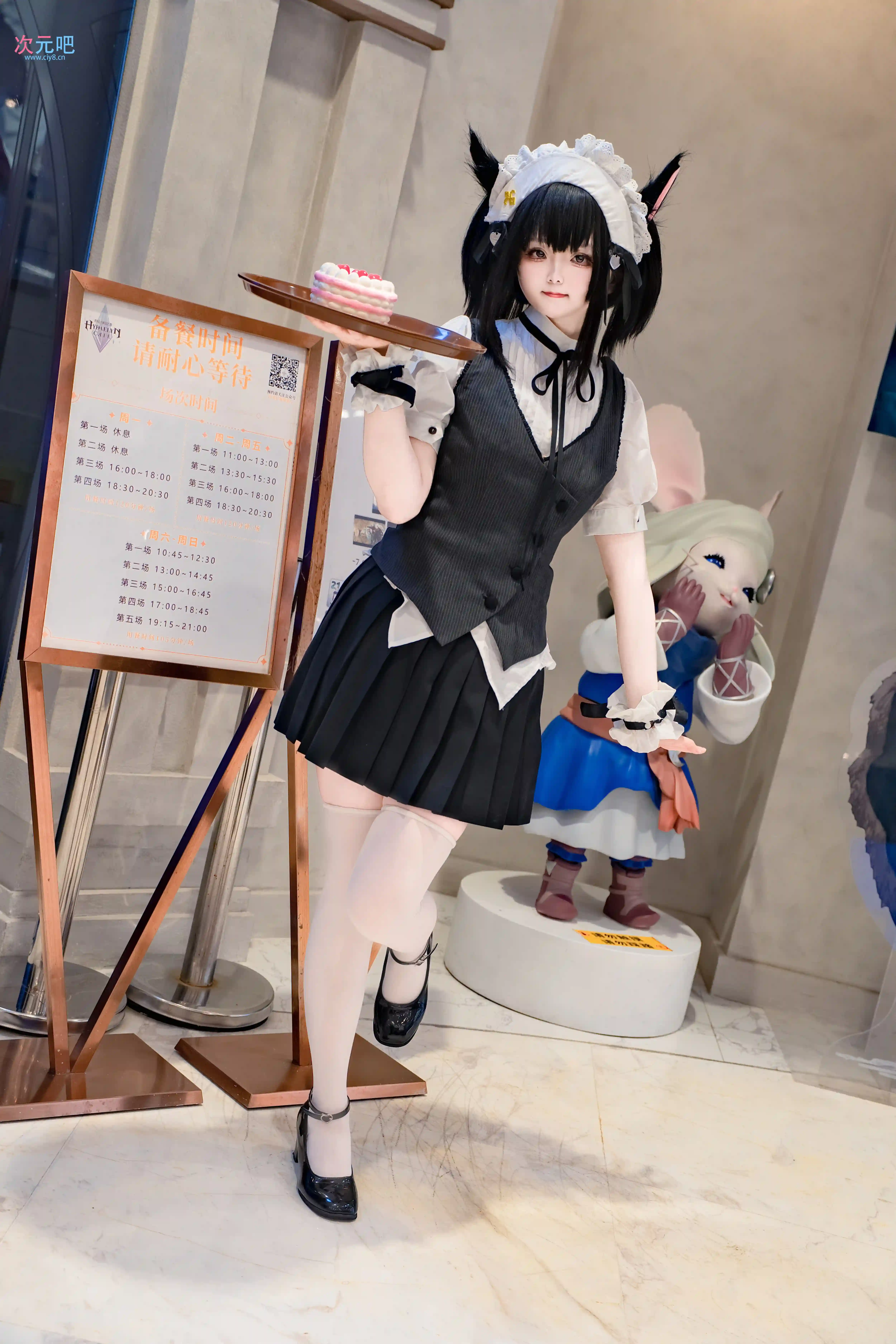 图片[2]-二次元COS分享[COSplay]听说海德林新招了个猫娘服务员？ ​​​-二次元COS分享次元吧