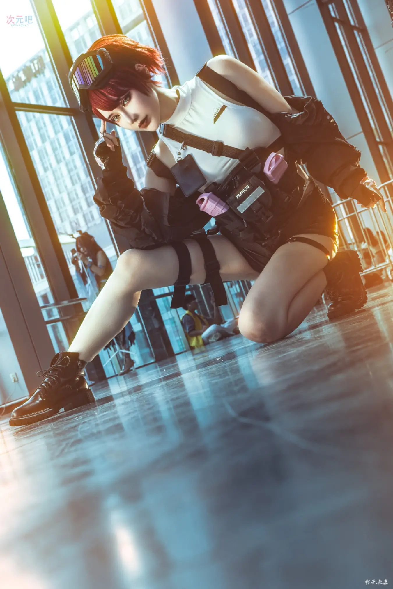 图片[4]-二次元COS分享[CSplay]怎么 没人教过你瞄准吗？-二次元COS分享次元吧