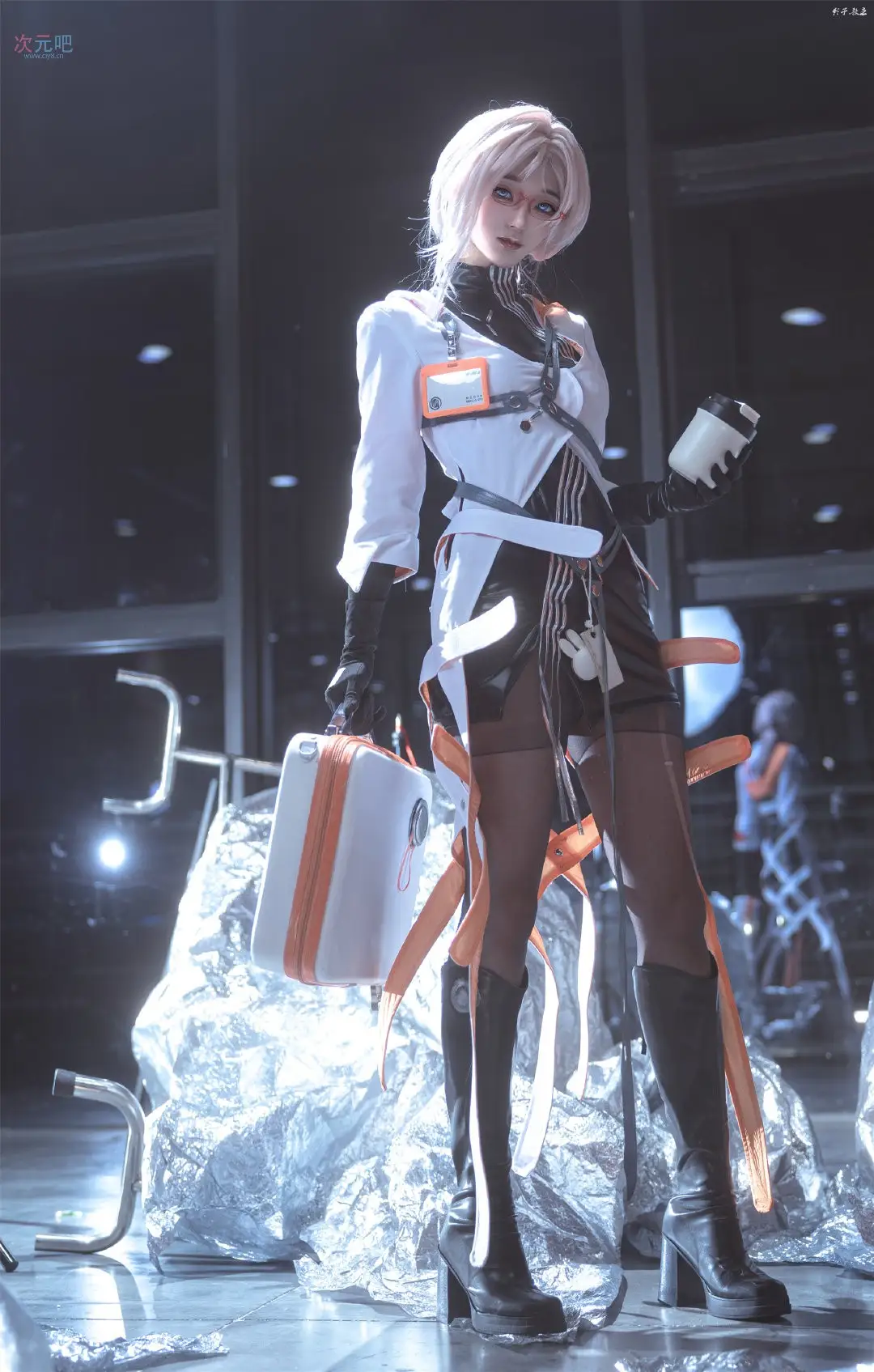 图片[9]-二次元COS分享[COSplay]局长要看着我工作吗?那如果我不小心睡着了，你要叫醒我哦。-二次元COS分享次元吧