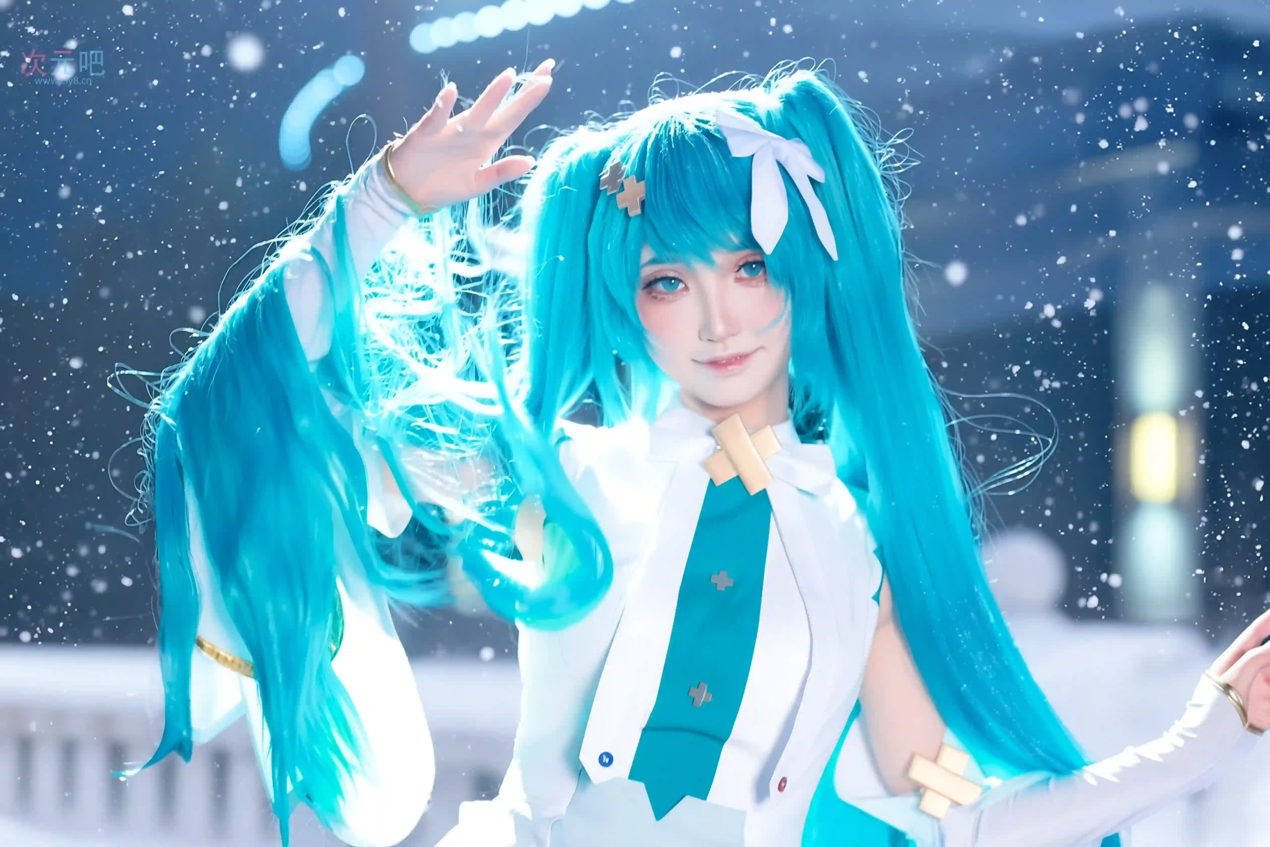 [COSplay]闯进世界计划的剧场中央这抹葱色终于为我而亮—“请永远做我的奇迹吧。”-二次元COS分享次元吧